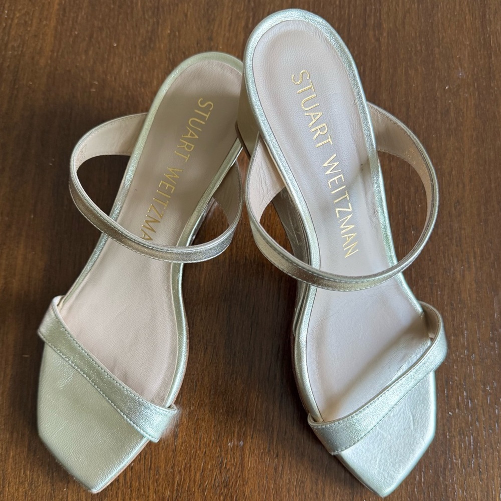Stuart Weitzman Aleena Gold Metallic Wedge Mule Sandal Size 8B - Picture 6 of 16